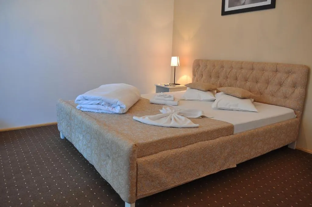 Vila Parlament Bukarest Lejlighedshotel